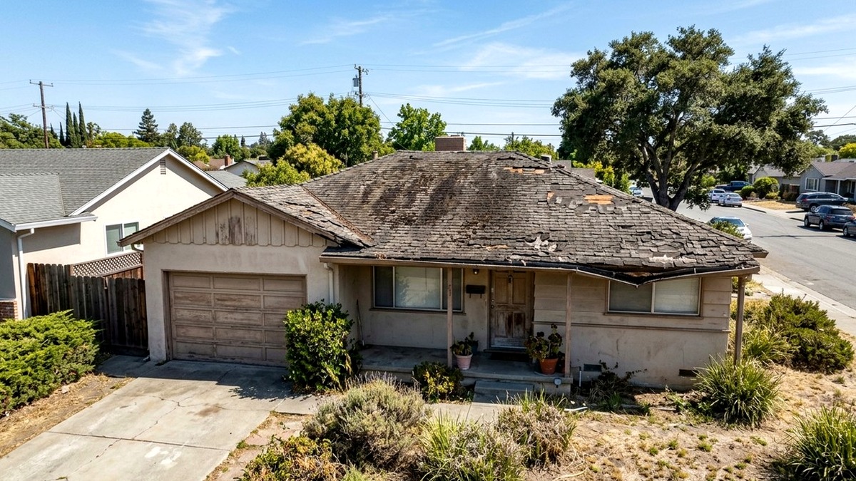 Foothill Suburban Dimensional Shingle Roof Replacement in Milpitas, CA